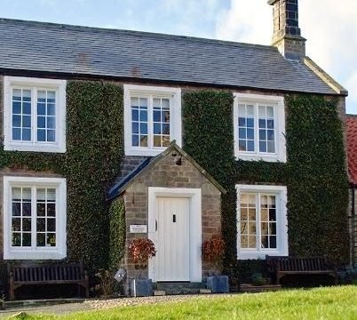 0eeb32aa-4676-477b-9fc8-6c619b5c9881_m